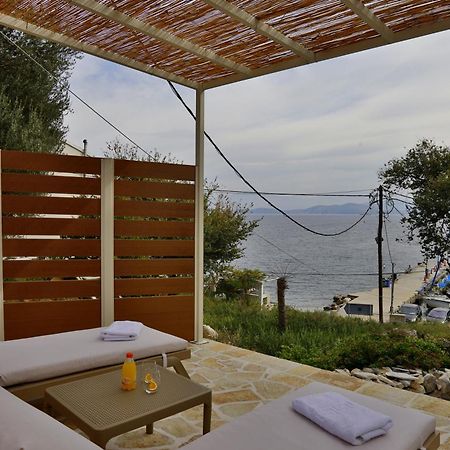 Kassiopi Seafront Elegant Apartments Exterior photo
